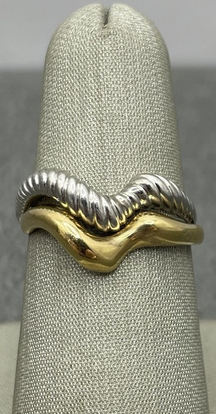 18K Yellow Gold & Platinum interlocking Ring (25372)